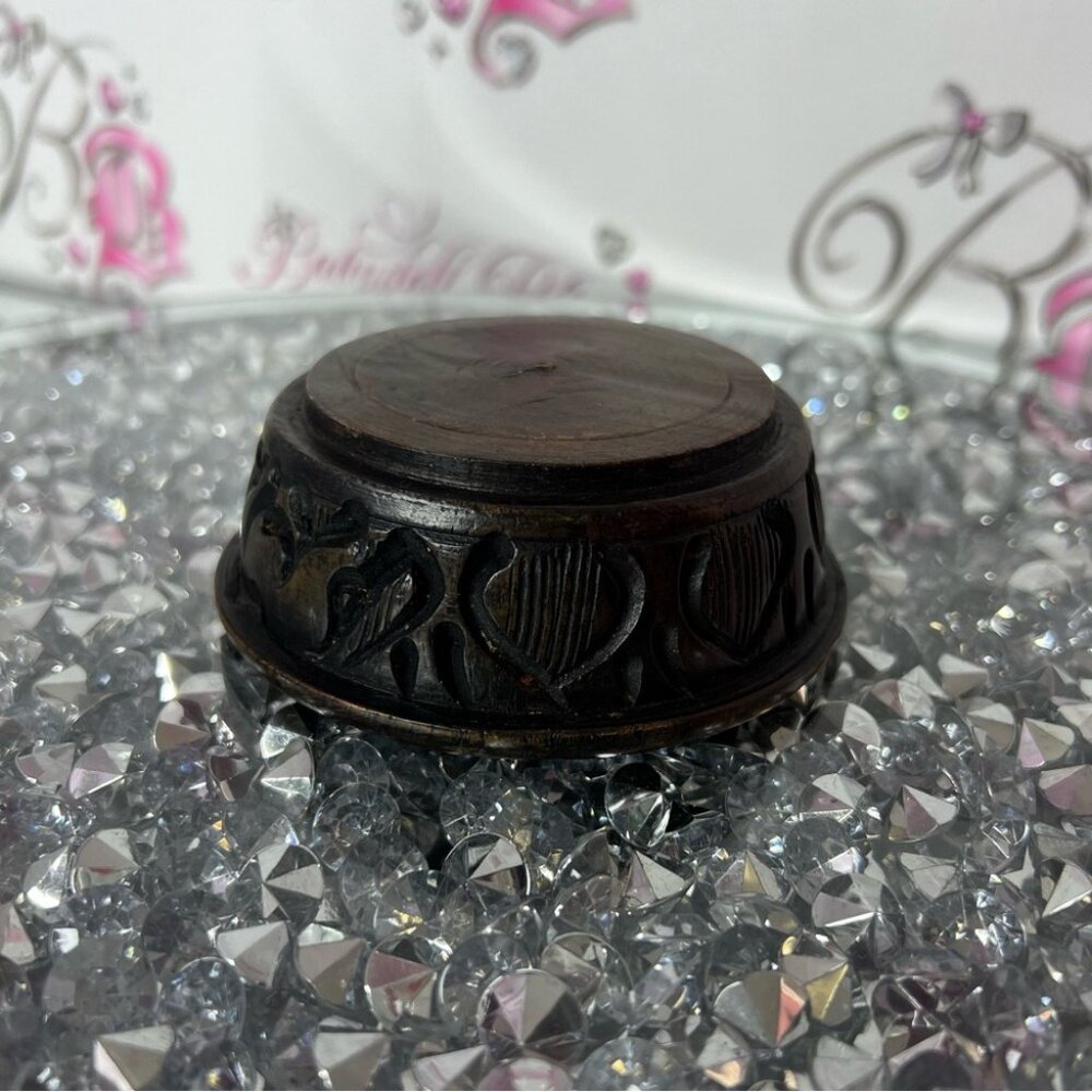 Mini bowl engraved wooden Elegant Dark Brown Carved Bowl - Picture 3 of 4